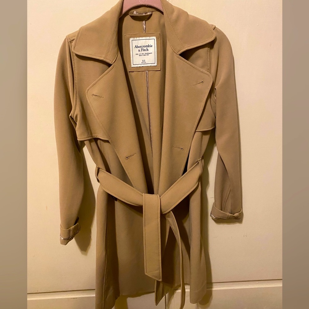 Abercrombie & Fitch Short Trenchcoat